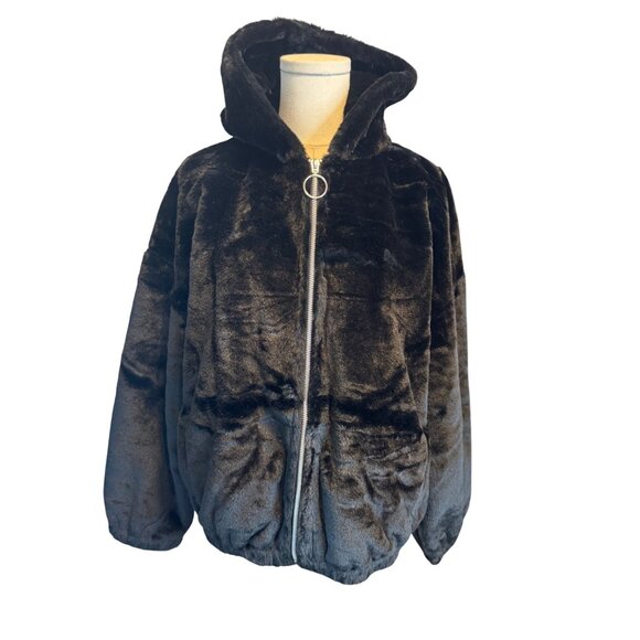 NWT Pretty Little Thing Small Faux Fur Hooded Jacket Black Plush Polyester - Picture 14 of 16